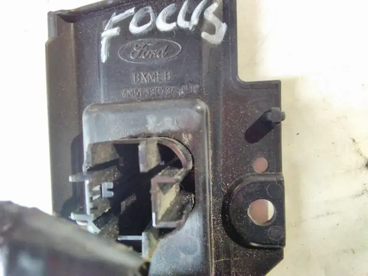 Ford Focus (2005 - 2008) Кнопка обогрева стекла — фото 3