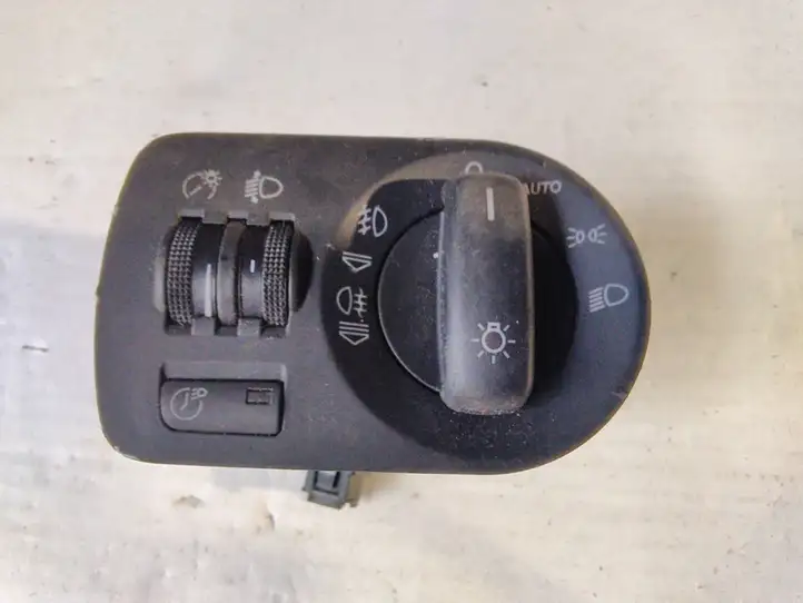 Audi A3/S3 8P (2003 - 2005) 8P2941531G Включатель фонарей — фото 1
