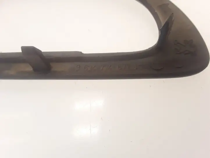 Peugeot 307 CC (2001 - 2005) 9634774677 Накладка кнопки стеклоподъемника — фото 2