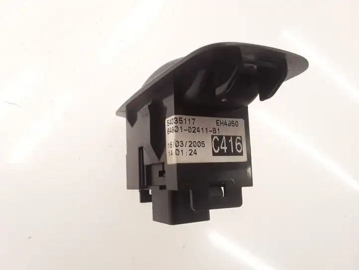 Toyota Corolla E120 E130 (2004 - 2007) 54035117 Кнопка стеклоподъемников — фото 2