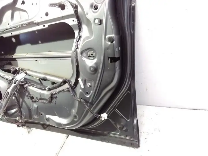 Honda CR-V (2009 - 2012) Дверь — фото 4
