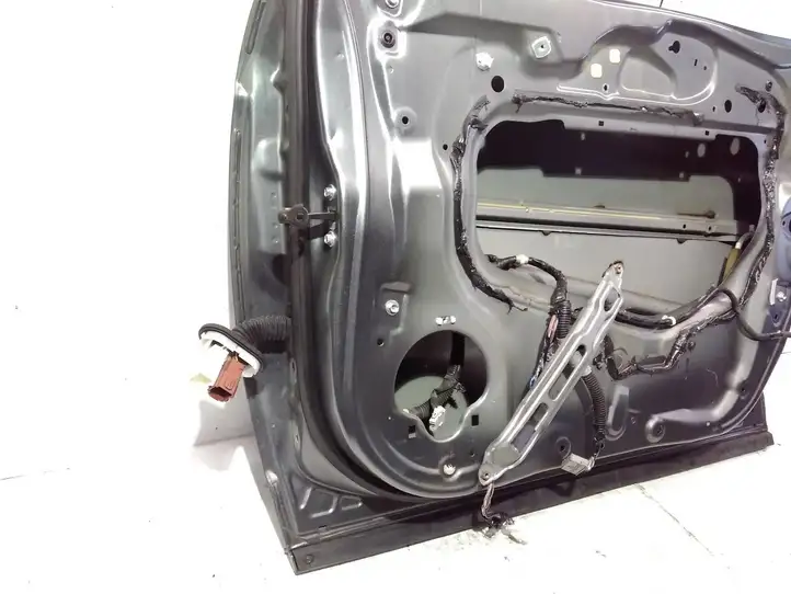 Honda CR-V (2009 - 2012) Дверь — фото 5