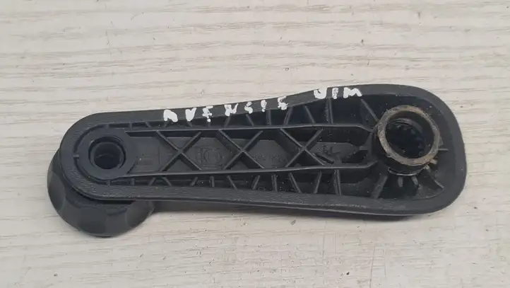 Toyota Avensis T220 (2000 - 2003) 6926005010 Ручка стеклоподъемника — фото 3