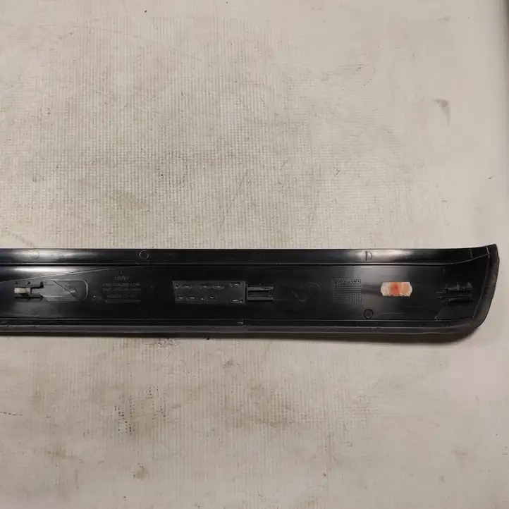 BMW 5 E60 E61 (2004 - 2010) 51477034303 Наружная отделка переднего порога — фото 5