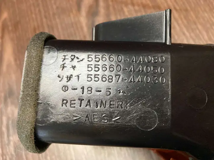 Toyota Avensis Verso (1995 - 2001) 5566044080 Боковой воздушный дефлектор — фото 4