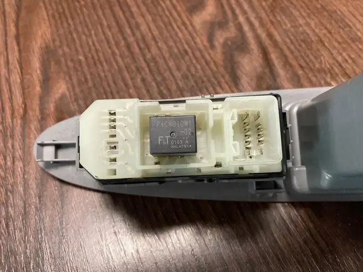 Toyota Avensis Verso (1995 - 2001) 7427144110 Блок кнопок стеклоподъемников — фото 4