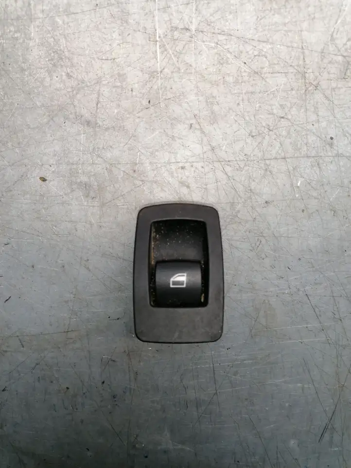 BMW X5 E70 (2006 - 2013) 6945874 Кнопка стеклоподъемников — фото 1