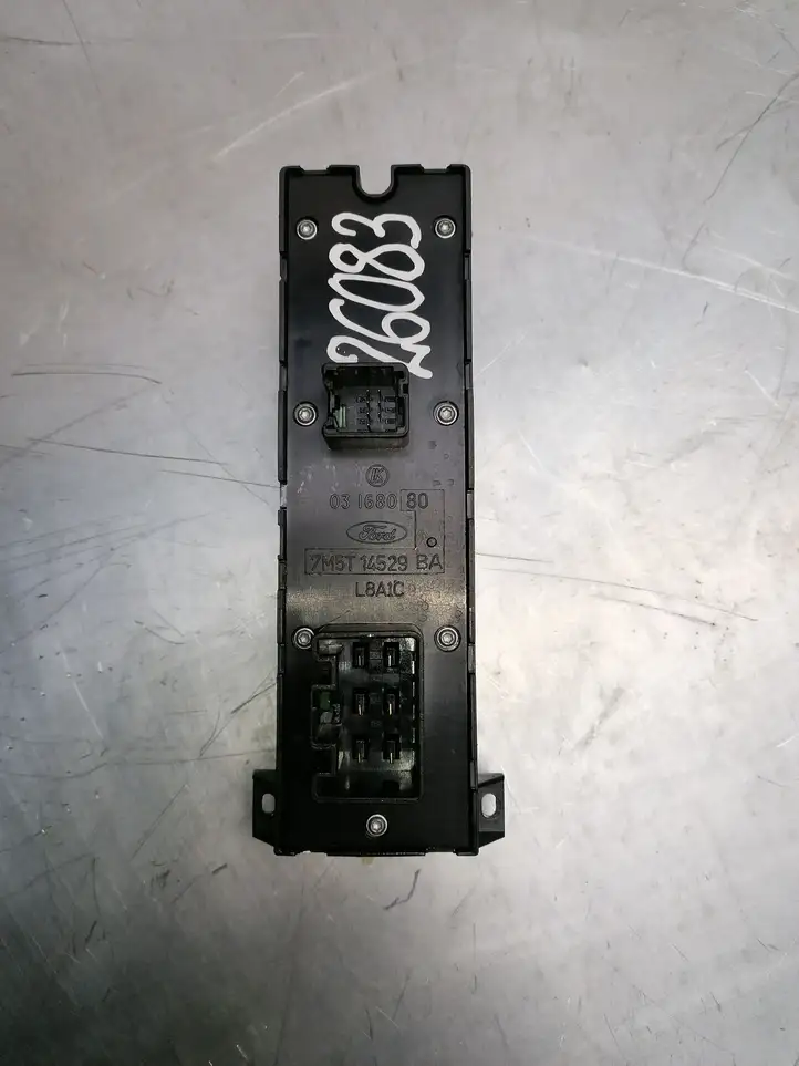 Ford Focus (2008 - 2011) 7M5T14529BA Кнопка стеклоподъемников — фото 2