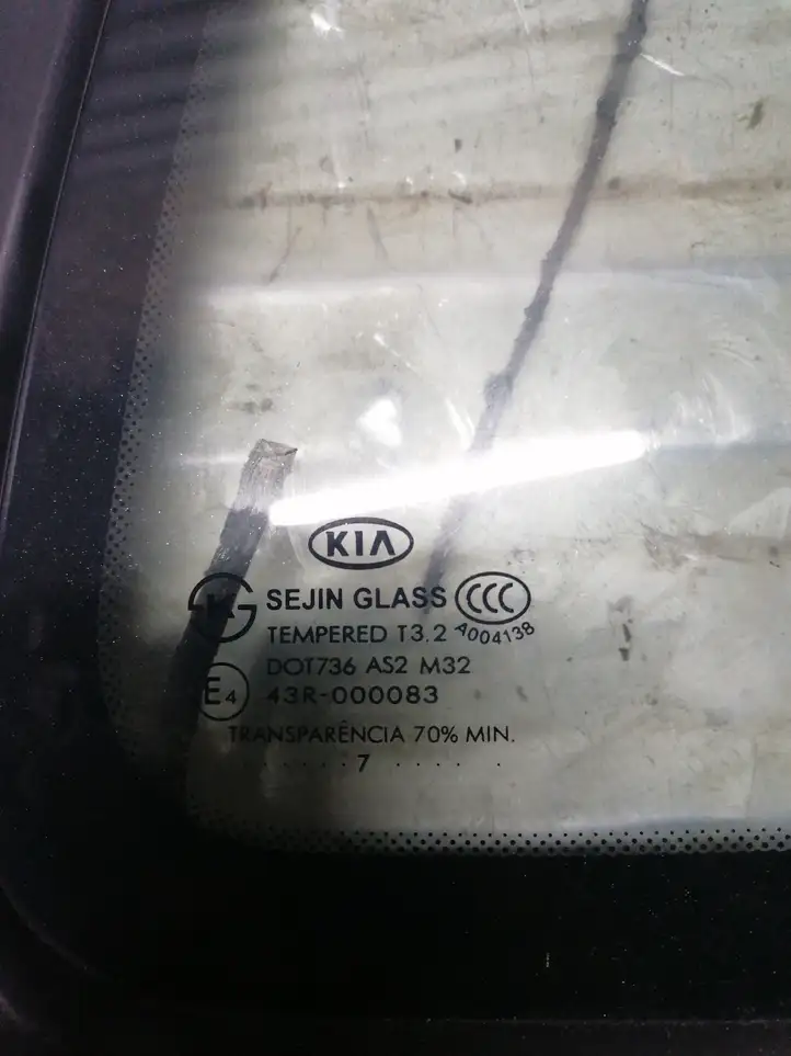 Kia Carens II (2006 - 2012) E443R000083 Заднее боковое стекло — фото 2