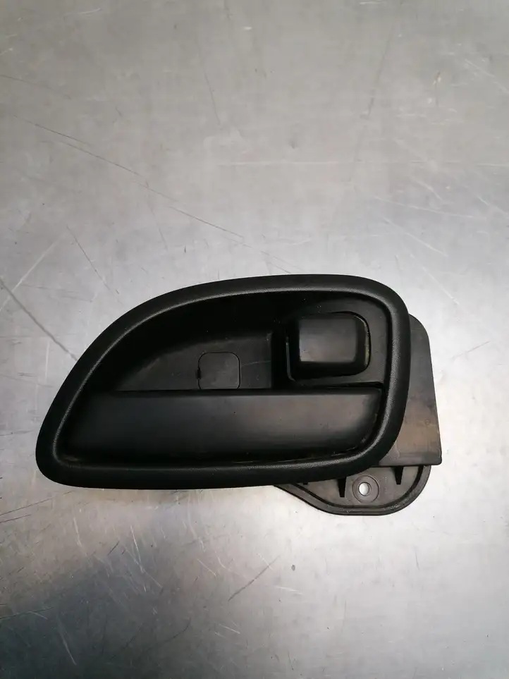 Kia Carens II (2006 - 2012) Внутренняя ручка задней двери — фото 1