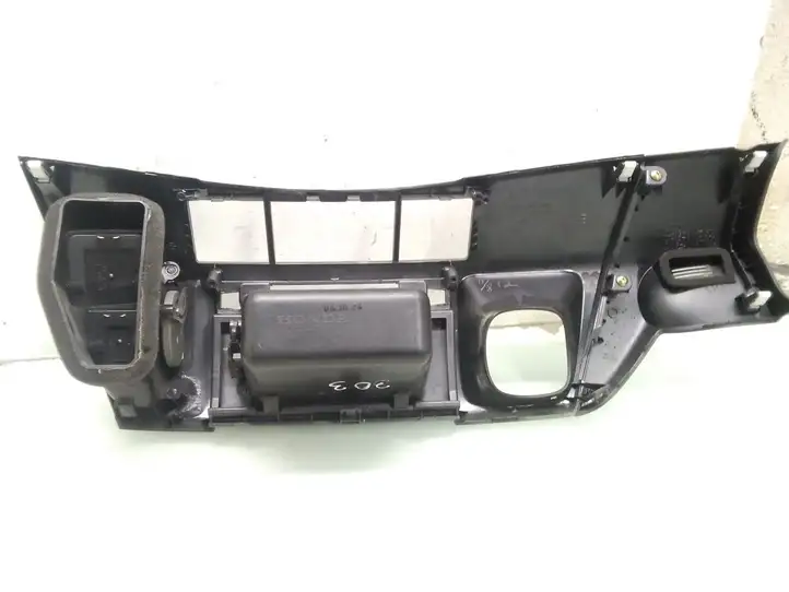 Honda FR-V (2004 - 2009) 77260SJDG020 Отделка блока климат-контроля — фото 2