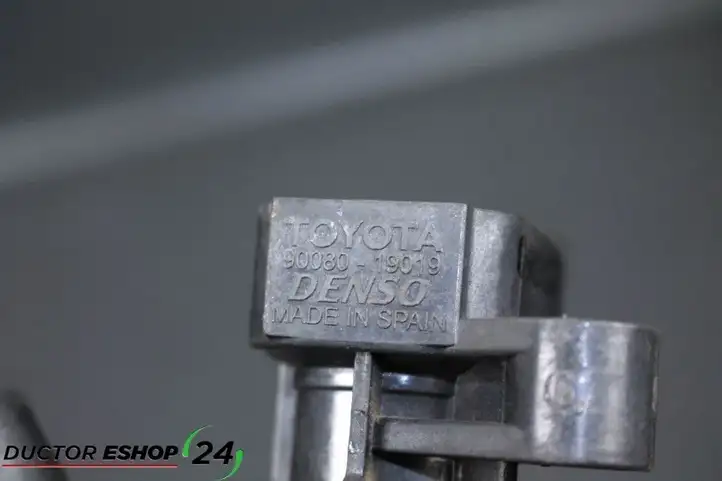 Toyota Corolla E120 E130 (2000 - 2004) 9008019019 Катушка зажигания — фото 6