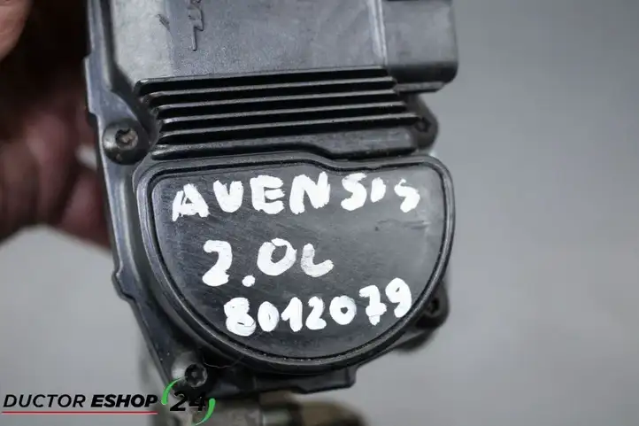 Toyota Avensis T250 (2006 - 2009) 2203028020 Дроссельная заслонка — фото 4