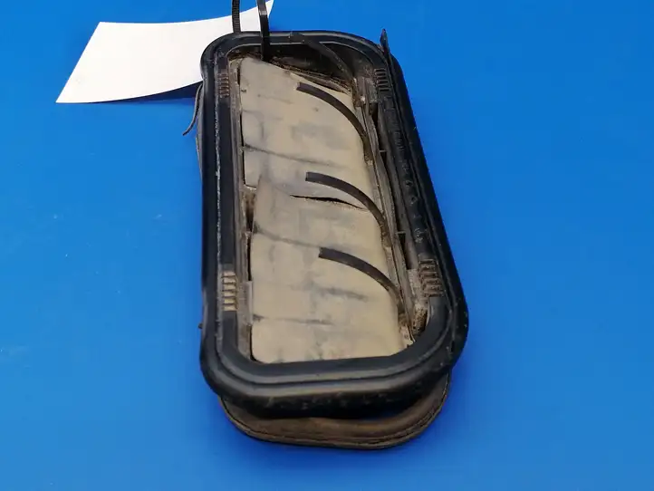 Peugeot 107 (2005 - 2008) 629300H010 Вентиляционная решетка кузова — фото 3