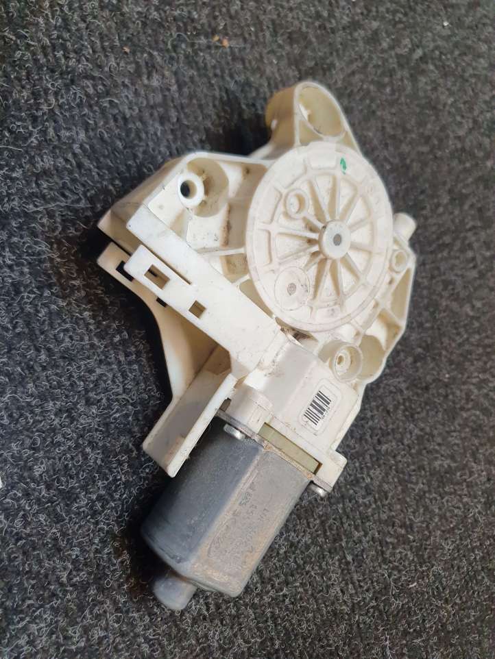 995209101 Ford Focus Priekinis varikliukas langų pakėlėjo