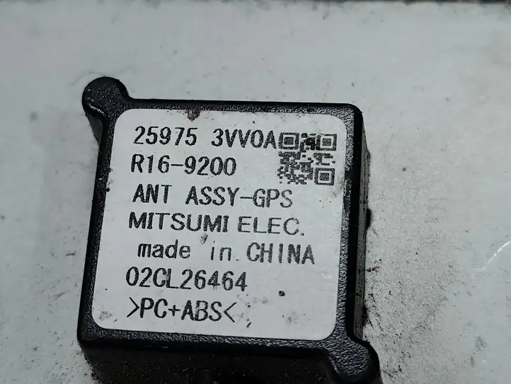 Nissan Note (E12) (2014 - 2018) 259753VV0A GPS антенна — фото 3