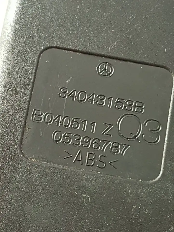 Mercedes-Benz GLK X204 (2008 - 2016) A2048603269 Замок заднего ремня — фото 5