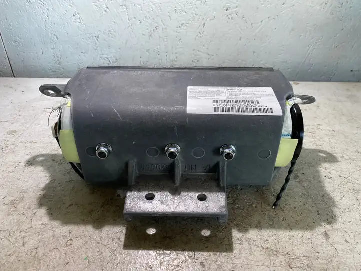 Chrysler Pacifica (2003 - 2008) P04680545AC Подушка безопасности пассажира — фото 1