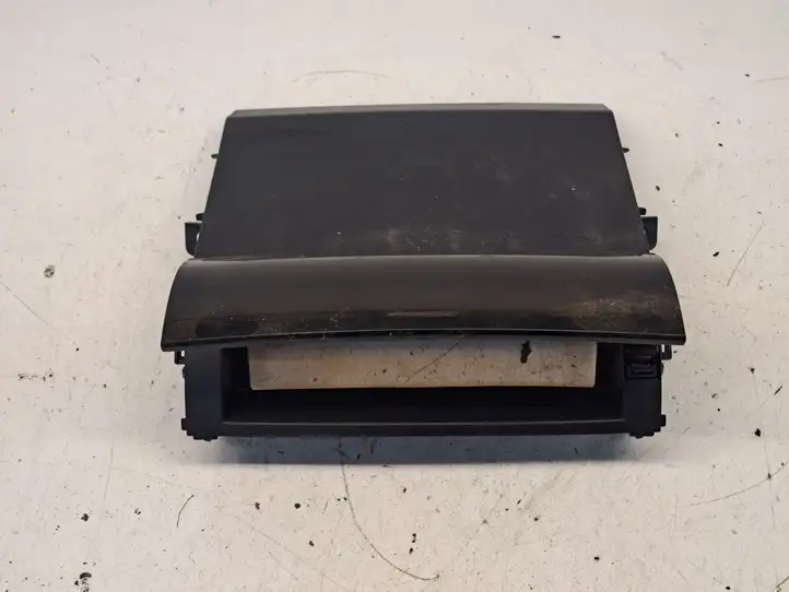 Toyota Prius (XW20) (2003 - 2009) 5542047010 Крышка бардачка — фото 6