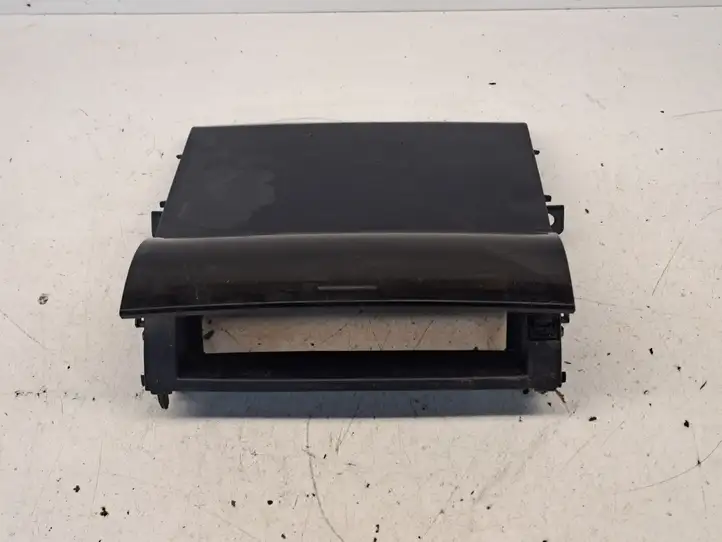 Toyota Prius (XW20) (2003 - 2009) 5542047010 Крышка бардачка — фото 6