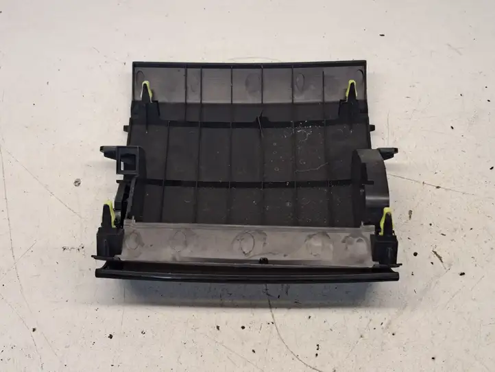 Toyota Prius (XW20) (2003 - 2009) 5542047010 Крышка бардачка — фото 3