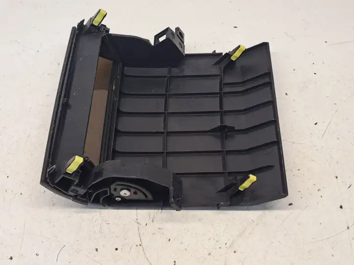 Toyota Prius (XW20) (2003 - 2009) 5542047010 Крышка бардачка — фото 4