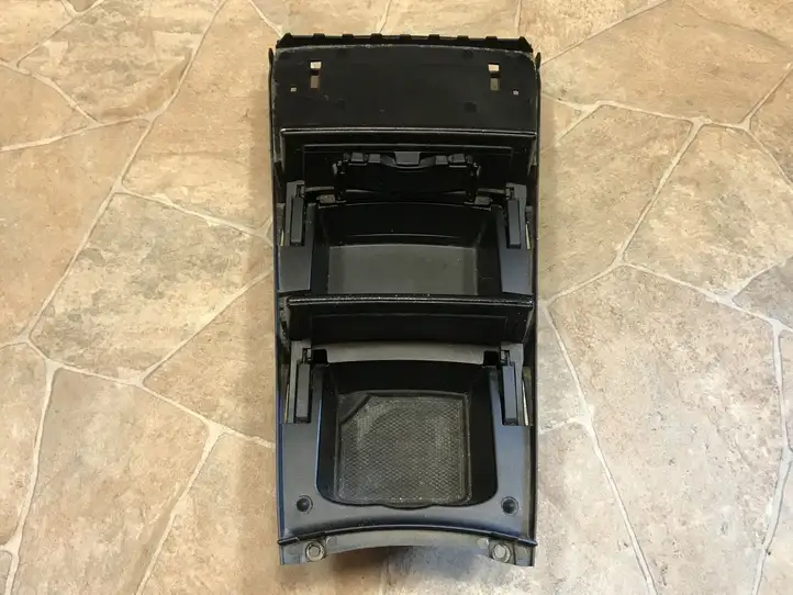 Mercedes-Benz ML W164 (2005 - 2011) A1646800414 Передняя пепельница — фото 12
