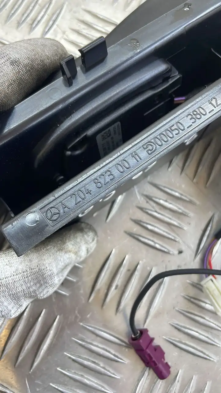 Mercedes-Benz C W204 (2007 - 2014) A2048230011 Блок GSM — фото 2