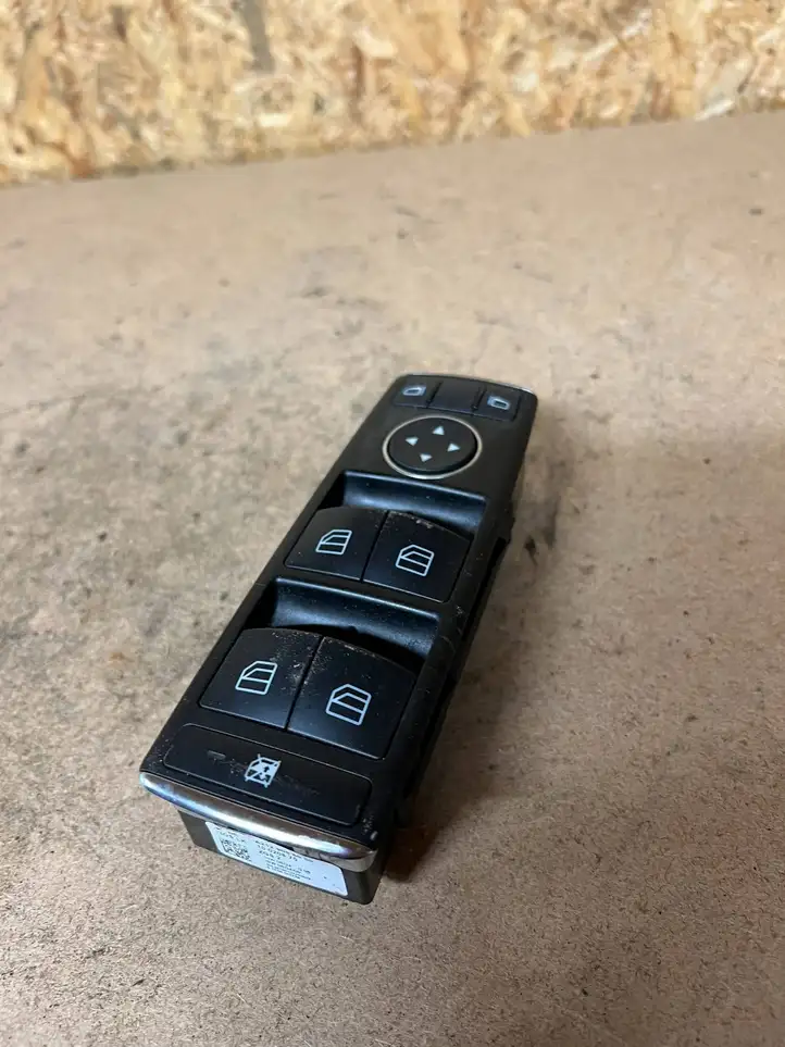 Mercedes-Benz E W212 (2009 - 2016) A2129056000 Кнопка стеклоподъемников — фото 1