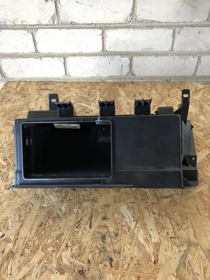 BMW 3 E90 E91 (2005 - 2012) 51167075479 Бардачок в сборе — фото 2