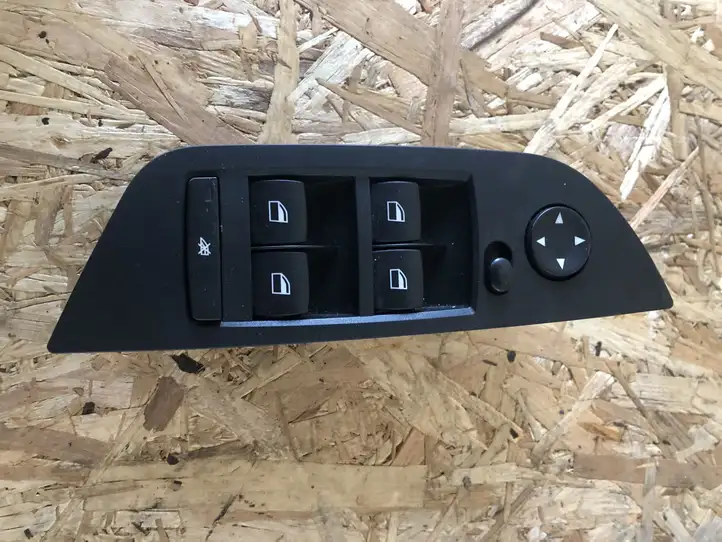 BMW X1 E84 (2009 - 2015) 9216047 Кнопка стеклоподъемников — фото 1