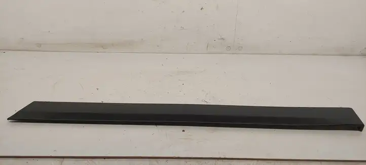 Audi A3/S3 8P (2003 - 2005) 8P3853699B Молдинг крыла — фото 3