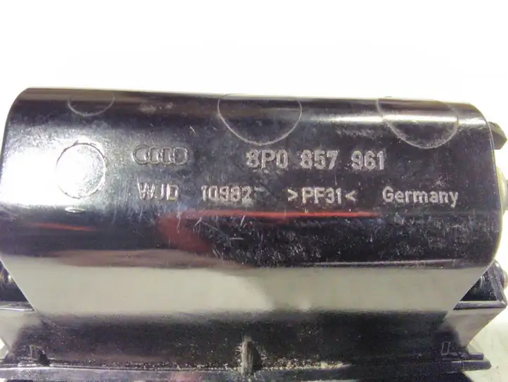 Audi A3/S3 8P (2003 - 2005) 8P0857961 Задняя пепельница — фото 3