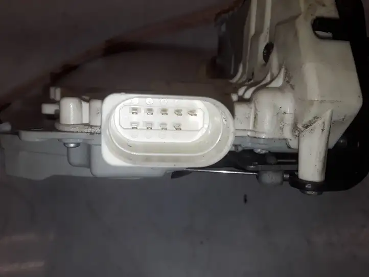 Audi A3/S3 8P (2008 - 2013) JA64F1837015 Замок ручки двери — фото 5