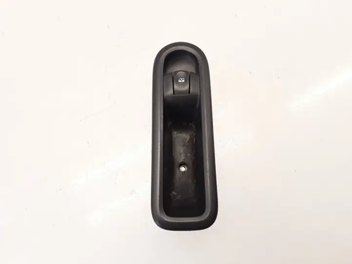 Renault Twingo II (2007 - 2014) 8200356517B Кнопка стеклоподъемников — фото 1
