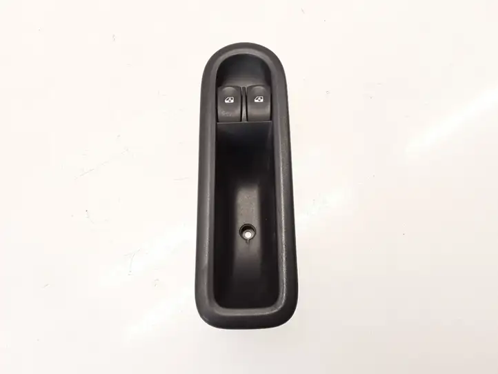 Renault Twingo II (2007 - 2014) 8200356513 Кнопка стеклоподъемников — фото 1