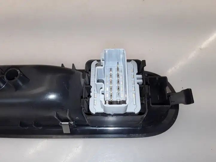 Renault Twingo II (2007 - 2014) 8200356513 Кнопка стеклоподъемников — фото 3