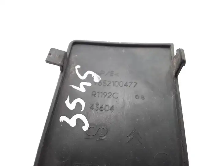 Citroen C5 (2004 - 2008) 9652100477 Заглушка буксировочной петли бампера — фото 3