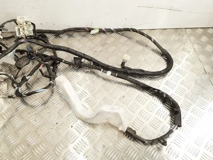 Toyota Previa (XR30, XR40) II (2000 - 2006) 101319004673 Прочая электропроводка — фото 4