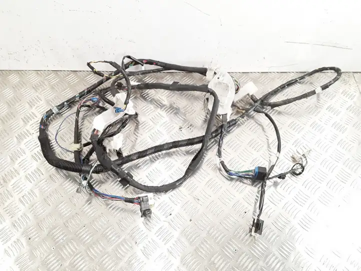 Toyota Previa (XR30, XR40) II (2000 - 2006) 8216228390 Прочая электропроводка — фото 1