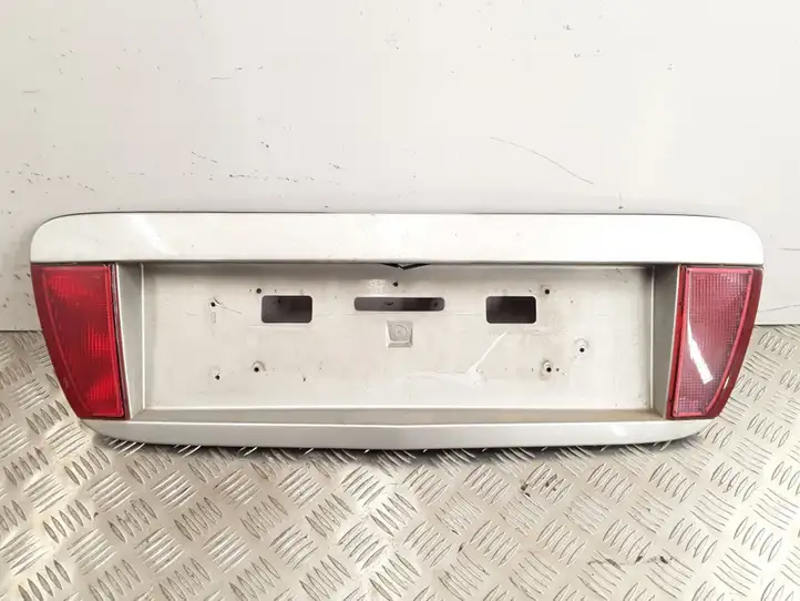 Nissan Primera (2001 - 2008) 90810AU400 Подсветка номера — фото 1