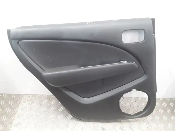 Mitsubishi Outlander (2001 - 2007) 65DG7A Обшивка задней двери — фото 1