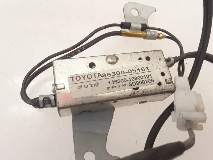 Toyota Avensis T250 (2006 - 2009) 8630005161 Усилитель антенны — фото 4