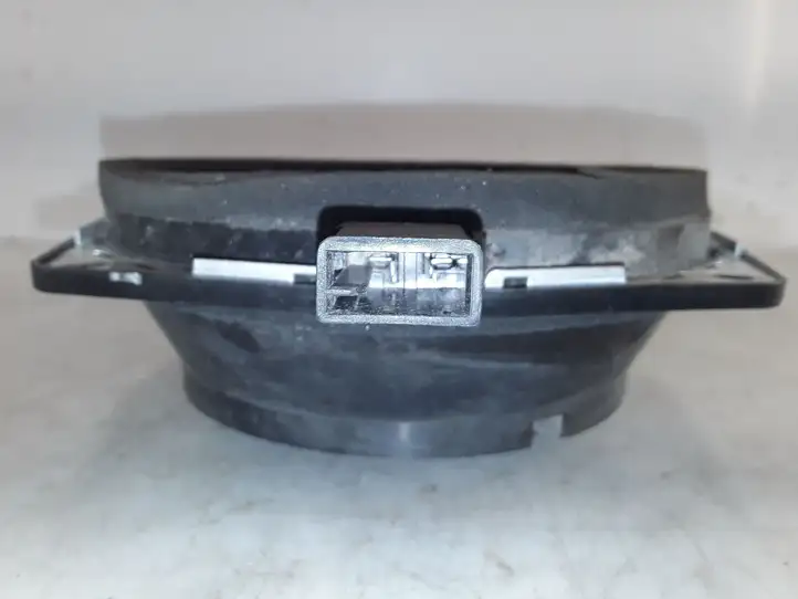 Mitsubishi Pajero (1999 - 2003) MR301667 Динамики задних дверей — фото 4