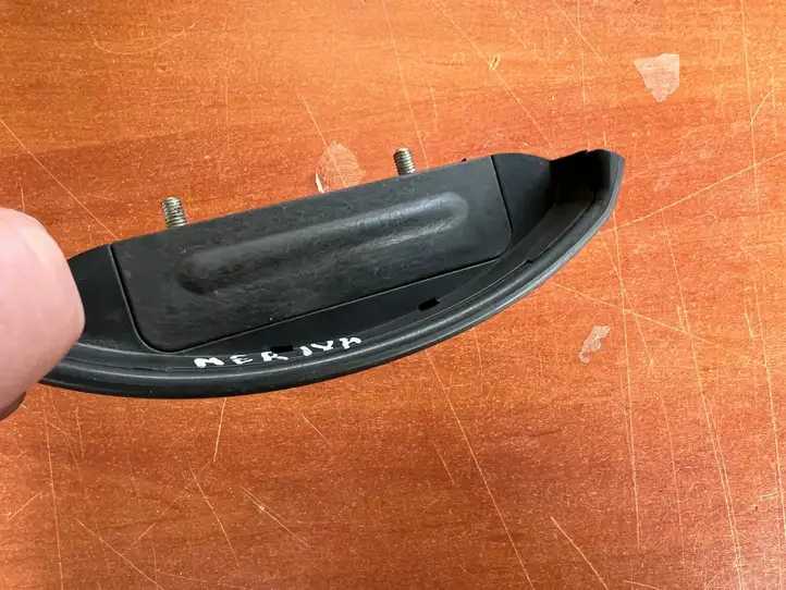 Opel Meriva A (2006 - 2010) Кнопка закрытия крышки багажника — фото 4