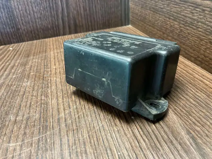 Mercedes-Benz Sprinter W901 W902 W903 W904 (1995 - 2007) 0015459732 Реле накала свечей — фото 4