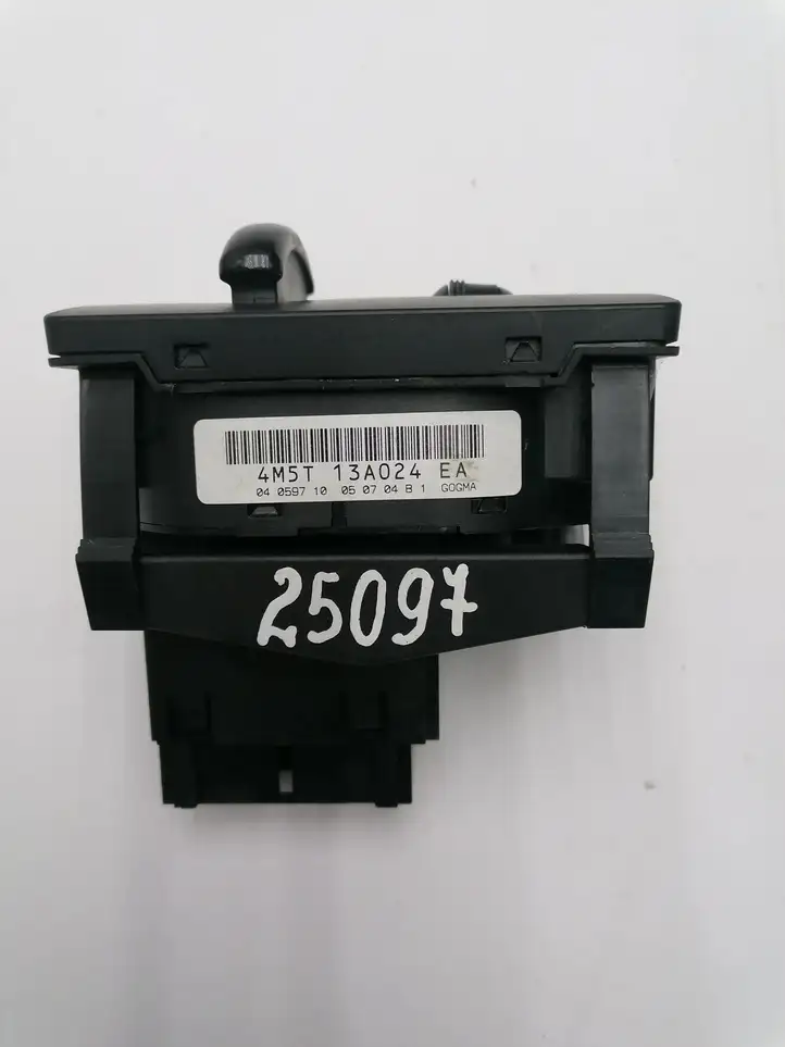 Ford Focus (2005 - 2008) 4M5T13A024EA Включатель фонарей — фото 2