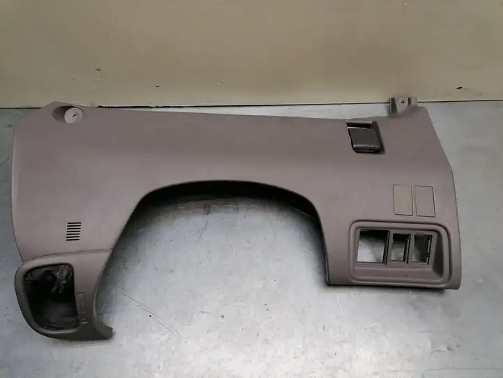 Toyota Prius (XW10) (1997 - 2003) 5504547020 Нижняя отделка панели приборов — фото 2