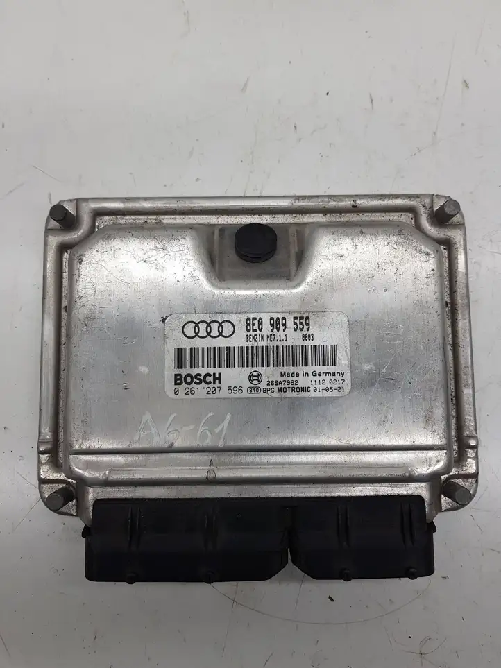 Audi A6 S6 C5 4B (1997 - 2001) 8E0909559 Блок управления двигателем (ЭБУ) — фото 1