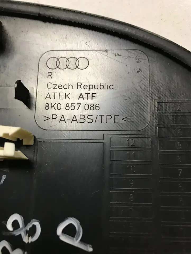 Audi A4 S4 B8 8K (2007 - 2011) 8K0857086 Боковая отделка панели приборов — фото 2